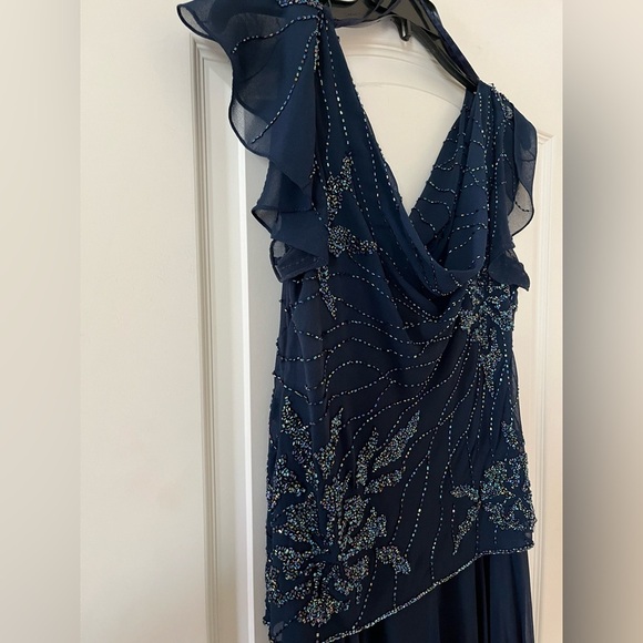 J Kara Elegant Navy Rhinestoned Top, Long Sleek Gown Women’s Size 10 - Picture 7 of 14